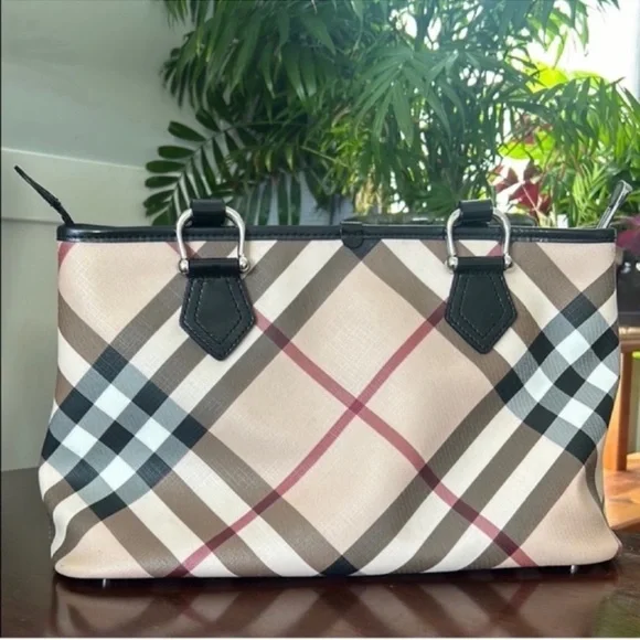 Burberry Black and Tan Checkered Tote - Picture 2 of 12
